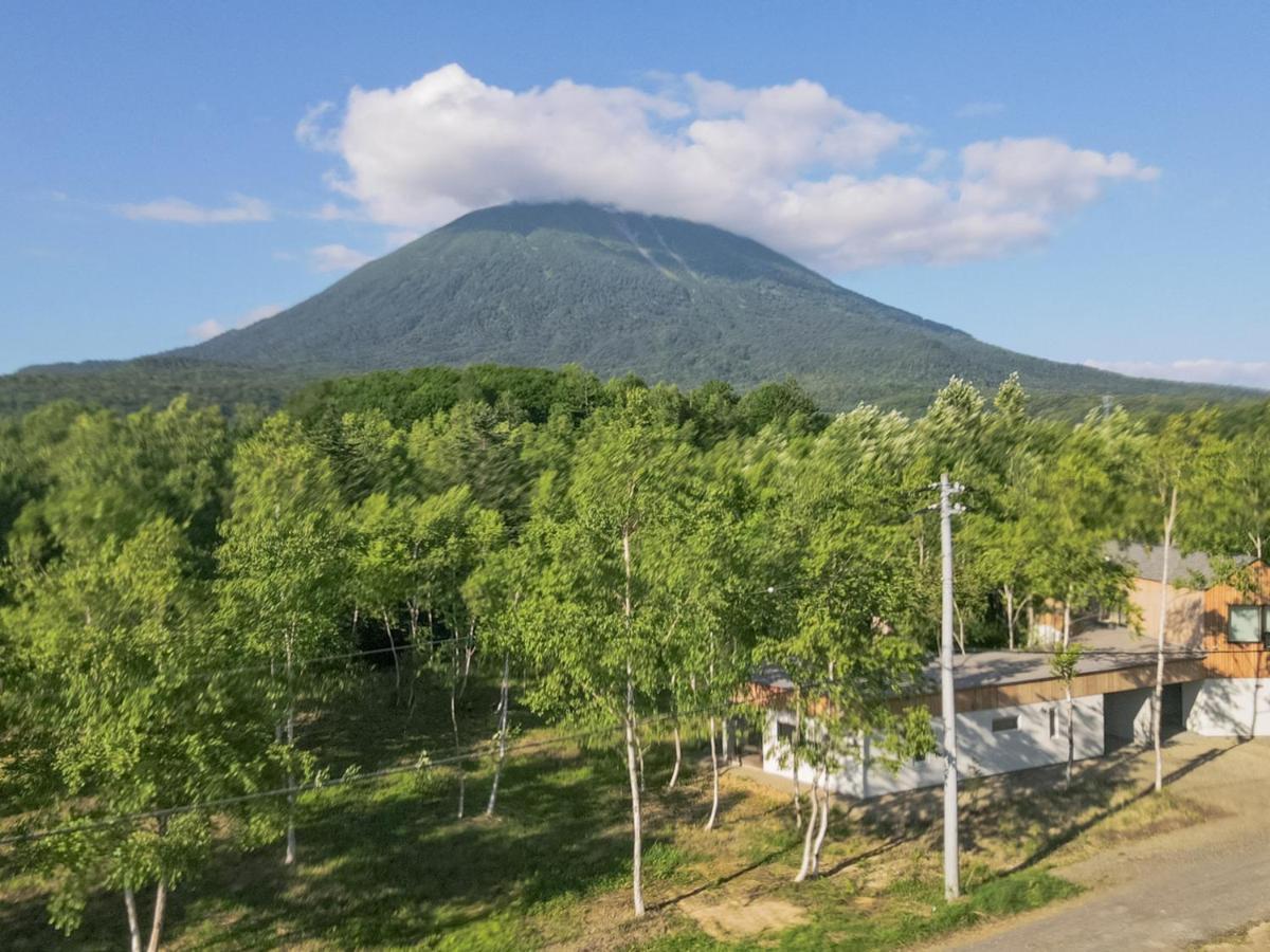 Coboushi オモヤ Guest House Нисеко Екстериор снимка