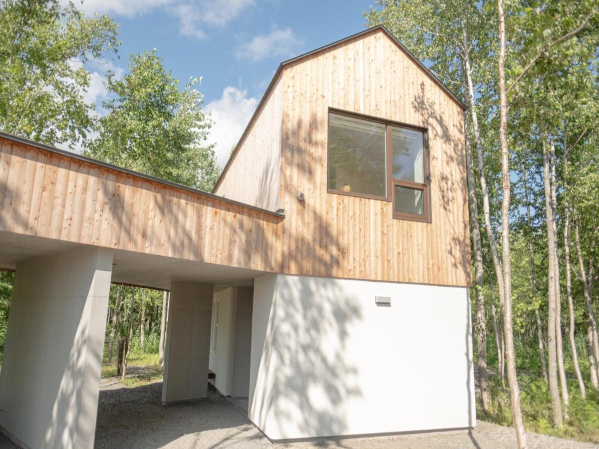 Coboushi オモヤ Guest House Нисеко Екстериор снимка